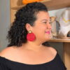 aretes-rojo-de-una-pieza-jociva-accesorios-para-mujer-modelo