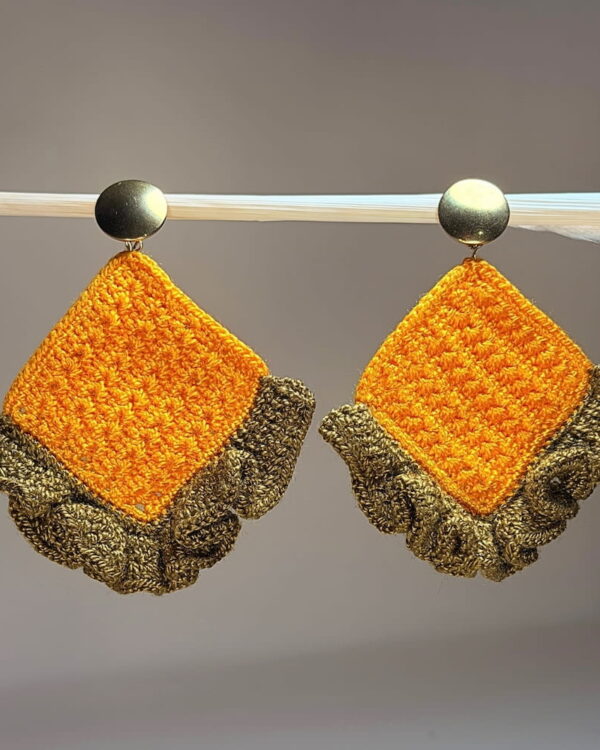 aretes-tejidos-amarillo-jociva-accesorios-para-mujer-principal