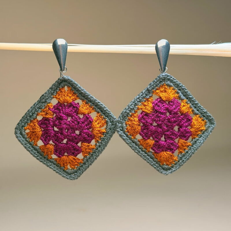 aretes-tejidos-moradonaranja-jociva-accesorios-para-mujer-principal