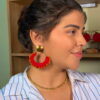 aretes-tejidos-rojos-jociva-accesorios-para-mujer-modelo