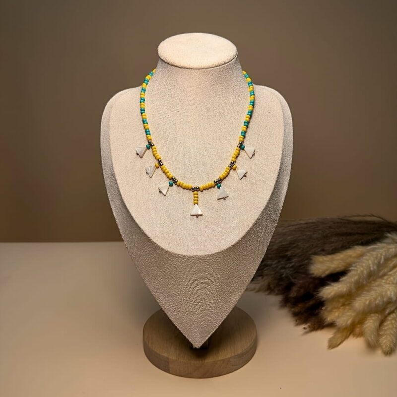 collar-mostacilla-con-triangulo-jociva-accesorios-para-mujer-principal