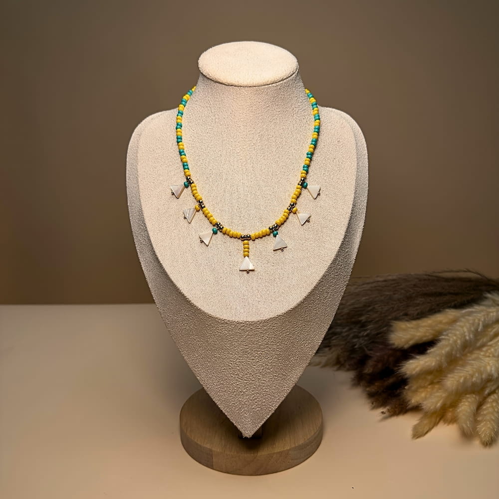 collar-mostacilla-con-triangulo-jociva-accesorios-para-mujer-principal
