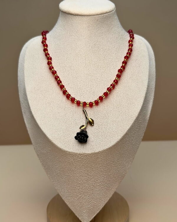 collar-rosa-del-renacer-jociva-accesorios-para-mujer-principal